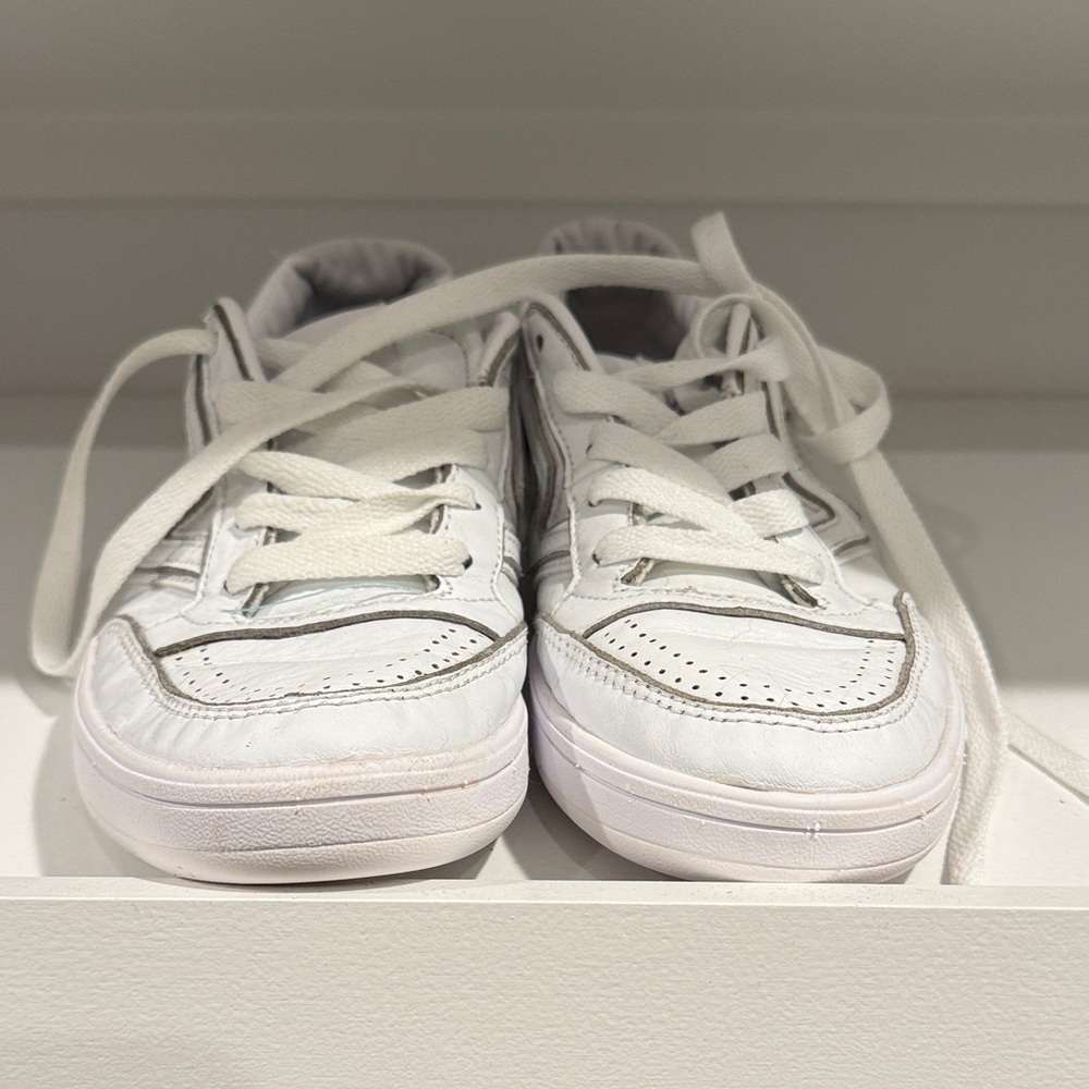 Vans Womens White Leather Sneakers with Perforated Toe